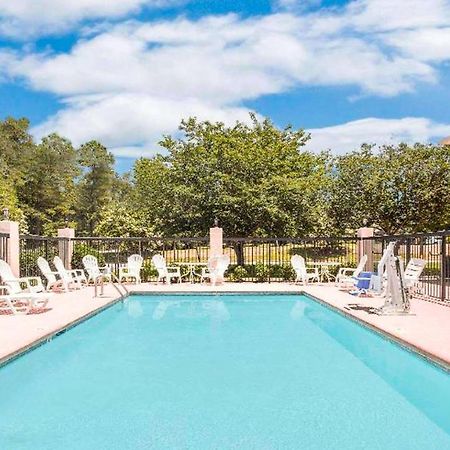 Gray Inn & Suites Εξωτερικό φωτογραφία