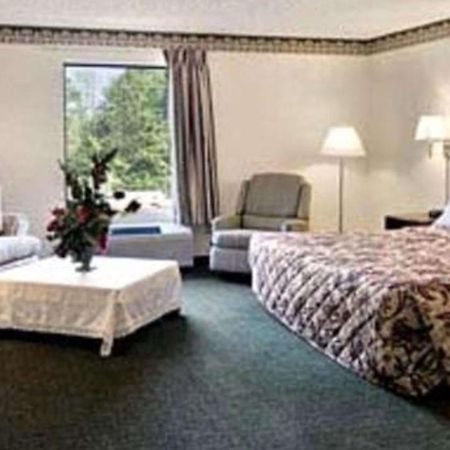 Gray Inn & Suites Εξωτερικό φωτογραφία