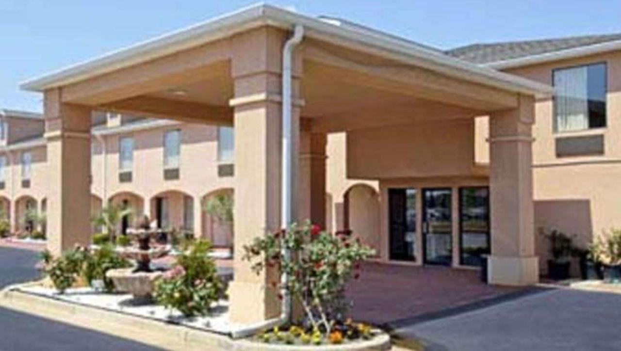 Gray Inn & Suites Εξωτερικό φωτογραφία
