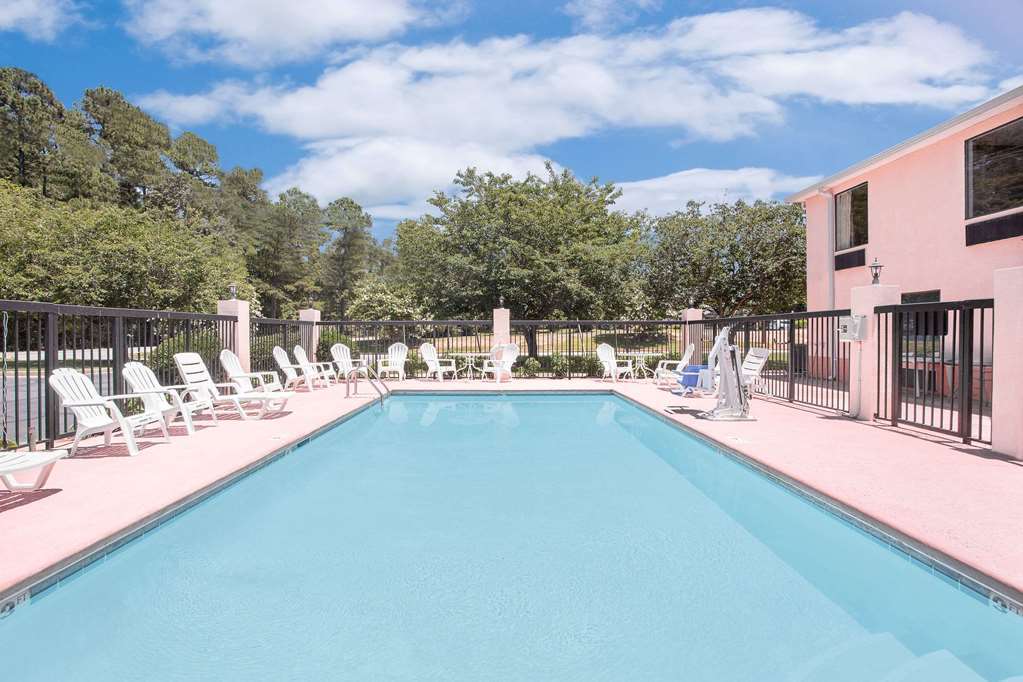 Gray Inn & Suites Εξωτερικό φωτογραφία